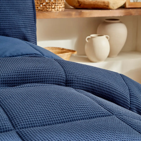 Karaca Home Muse Navy Blue Double Spring Comfort 100% Baumwolle Tagesdecke mit Bettlaken